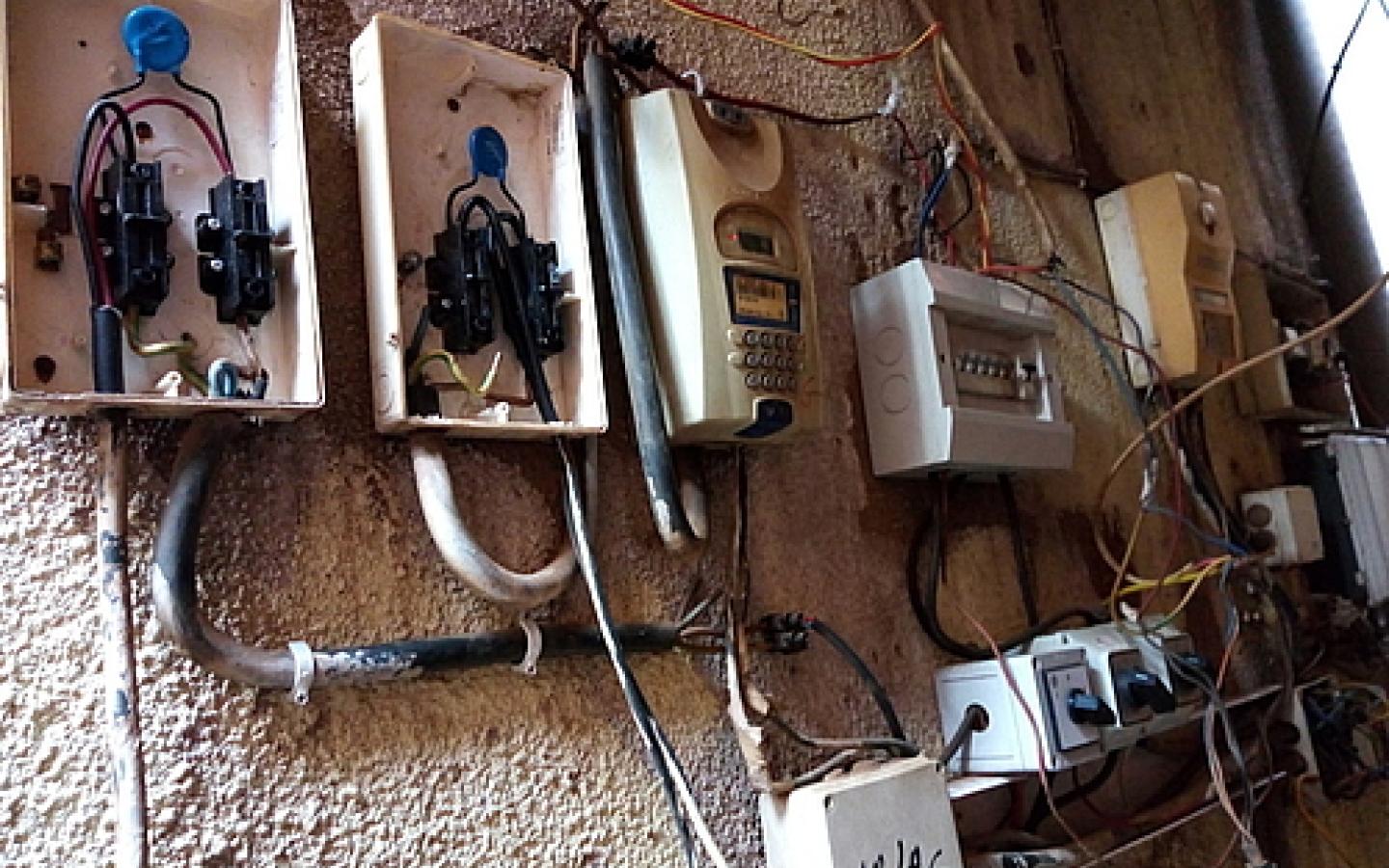 Laguna Apart Hotel caught over electricity theft