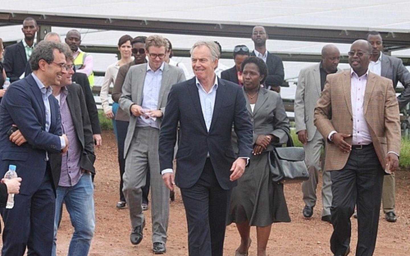 Tony Blair in visit at 8.5MW Solar Power Plant – Rwamagana District