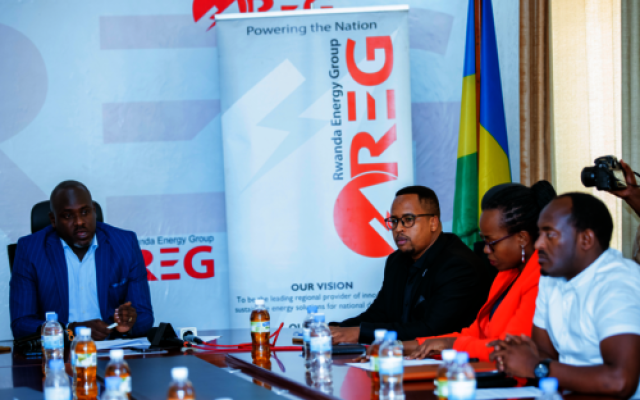 REG yatangiye kuvugurura ikoranabuhanga rikoreshwa mu kugura umuriro