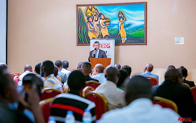 REG meets with corporate customers