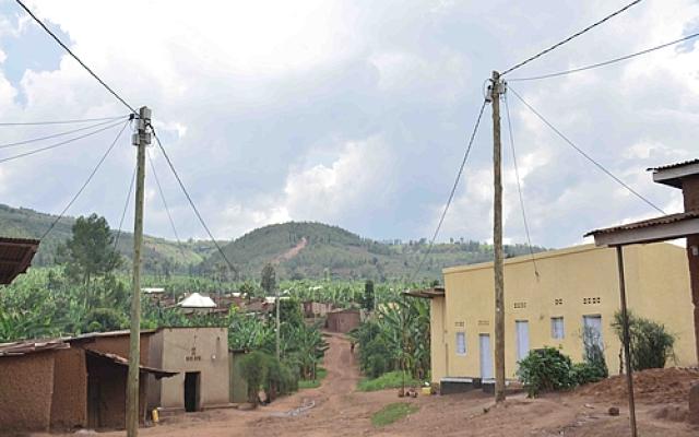 Kayonza - 3241 households to celebrate the end of year with electricity
