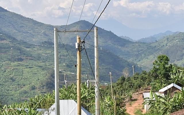 Ngororero: 724 initial on-grid connections were done on a line to connect more than 4000 this year